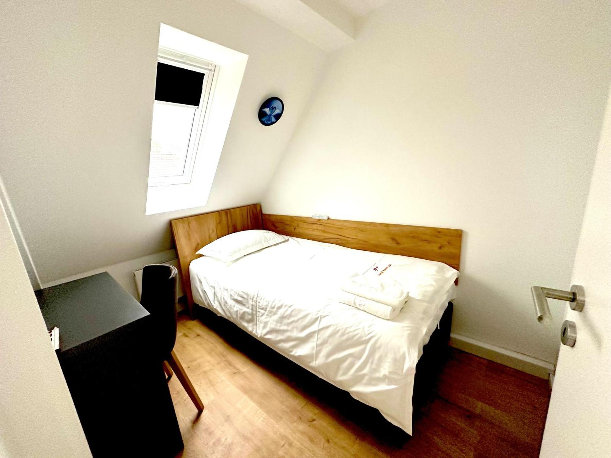 Home Inn Hotel Dormagen Zimmer foto
