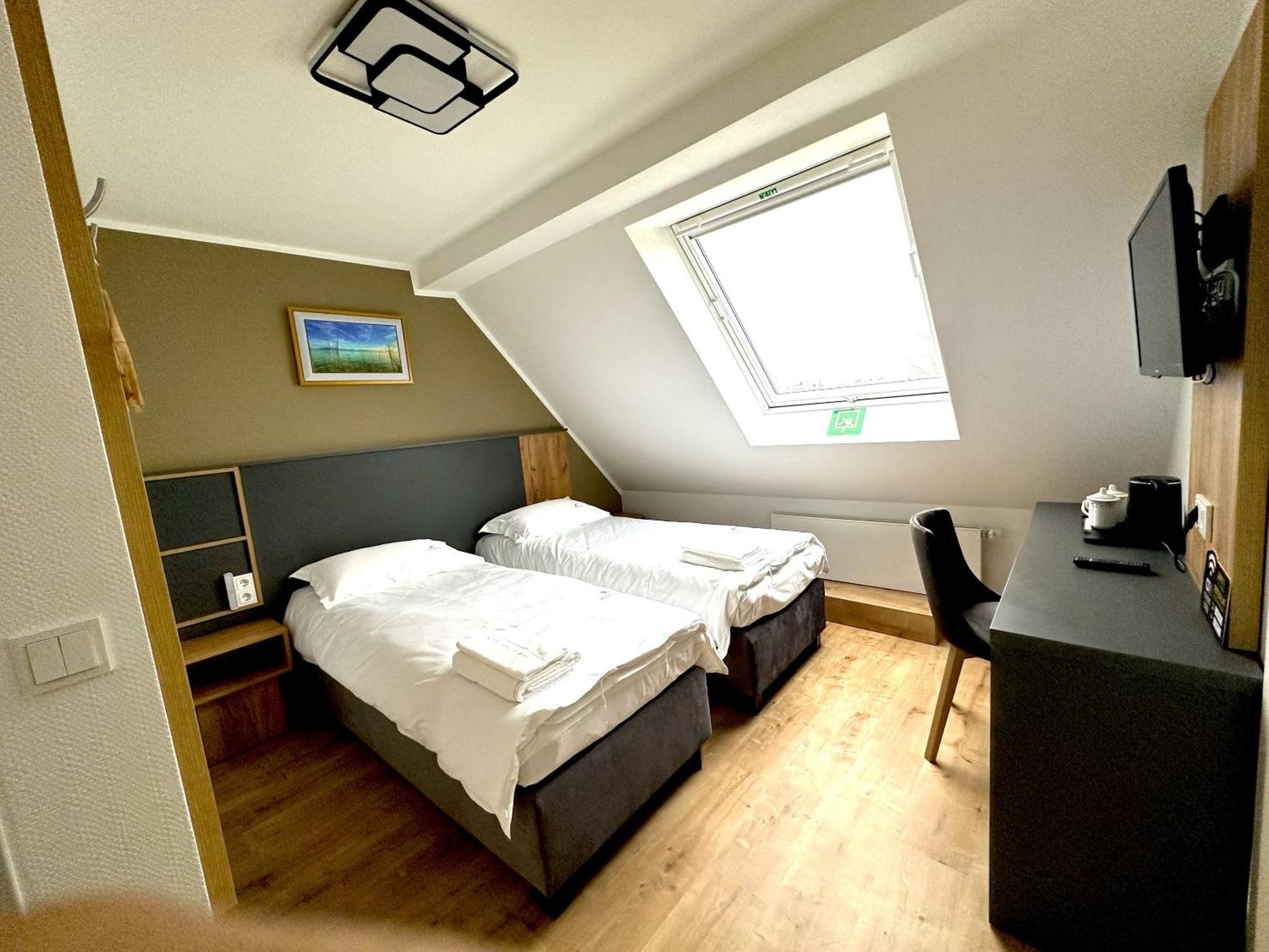 Home Inn Hotel Dormagen Zimmer foto